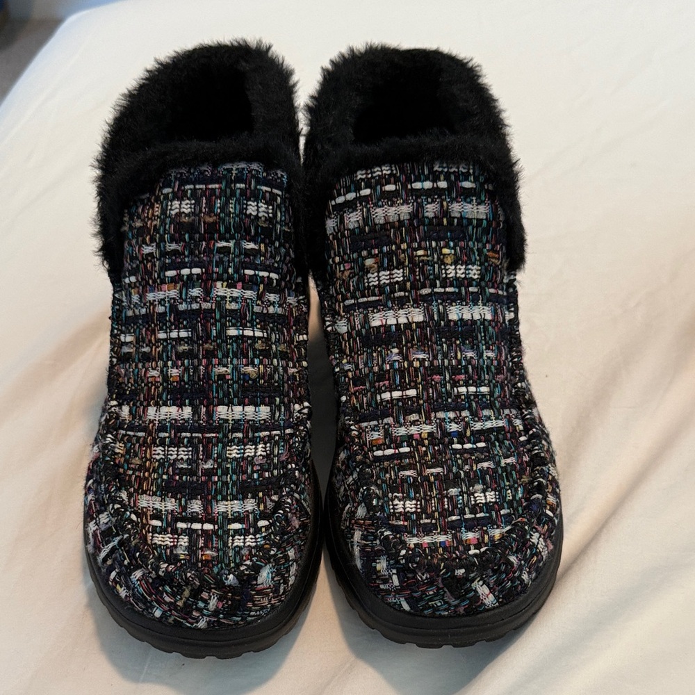 Hey Dude Black Fur-Lined Tweed Boots